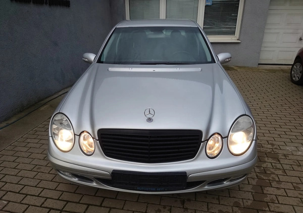 Mercedes-Benz Klasa E cena 21900 przebieg: 183406, rok produkcji 2004 z Zgierz małe 301